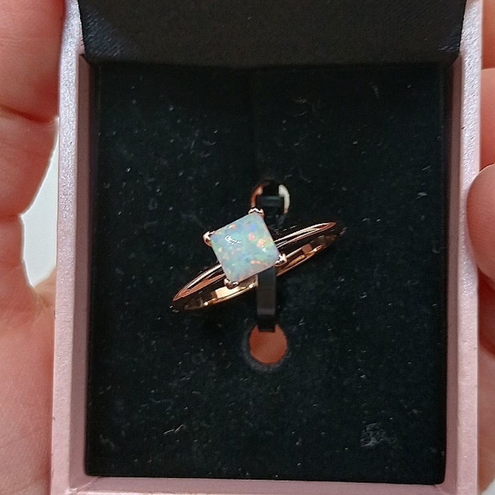 Rose gold solitaire opal ring size 8